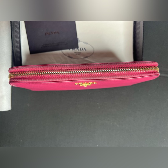 PRADA wallet - Picture 6 of 13